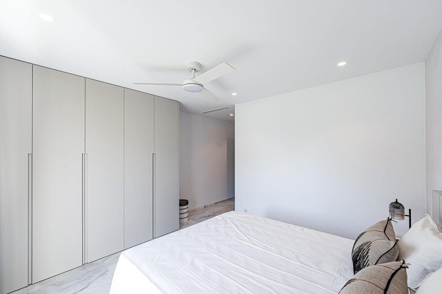 Moderna villa de lujo en el centro de Marbella, ubicada en la exclusiva zona residencial de La Merced. PROPIEDAD EN EXCLUSIVA.