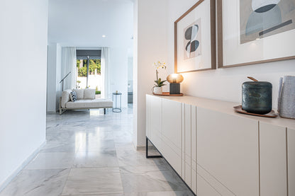 Moderna villa de lujo en el centro de Marbella, ubicada en la exclusiva zona residencial de La Merced. PROPIEDAD EN EXCLUSIVA.