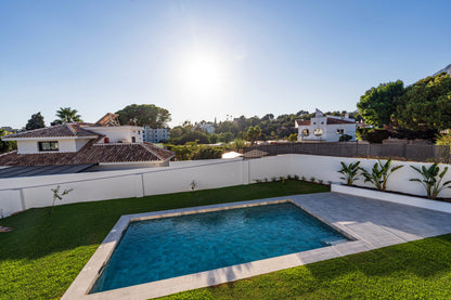 Moderna villa de lujo en el centro de Marbella, ubicada en la exclusiva zona residencial de La Merced. PROPIEDAD EN EXCLUSIVA.