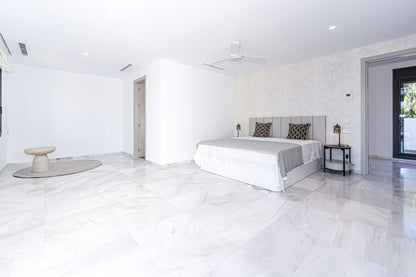 Moderna villa de lujo en el centro de Marbella, ubicada en la exclusiva zona residencial de La Merced. PROPIEDAD EN EXCLUSIVA.