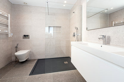 Moderna villa de lujo en el centro de Marbella, ubicada en la exclusiva zona residencial de La Merced. PROPIEDAD EN EXCLUSIVA.