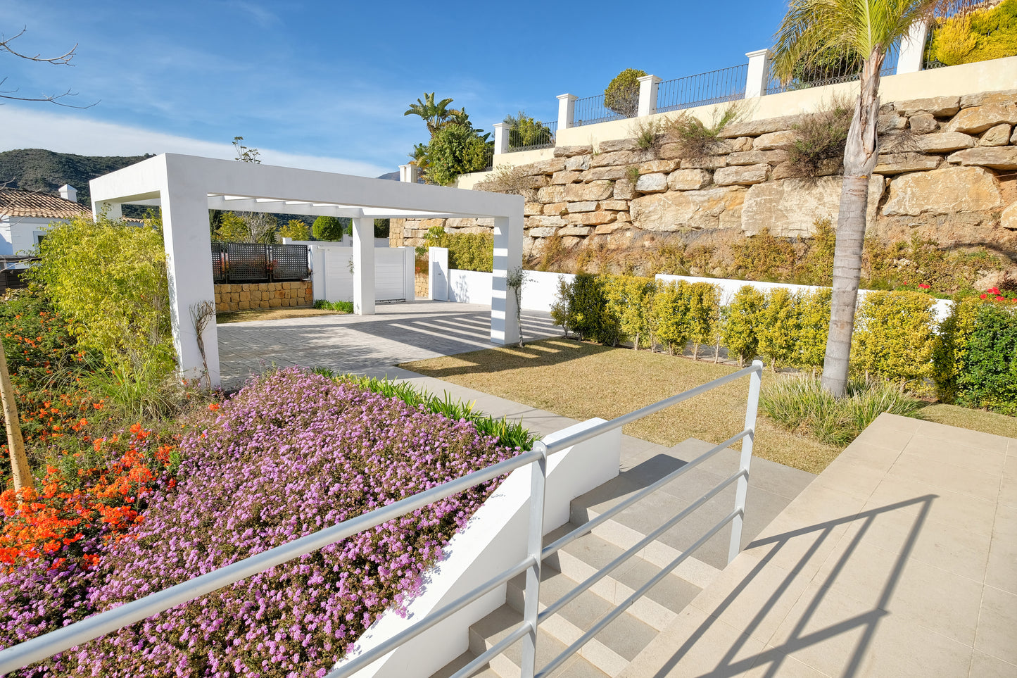 Exclusiva villa de obra nueva junto al campo de golf en Puerto del Capitán