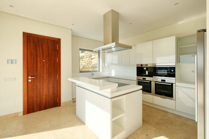 Exclusiva villa de obra nueva junto al campo de golf en Puerto del Capitán