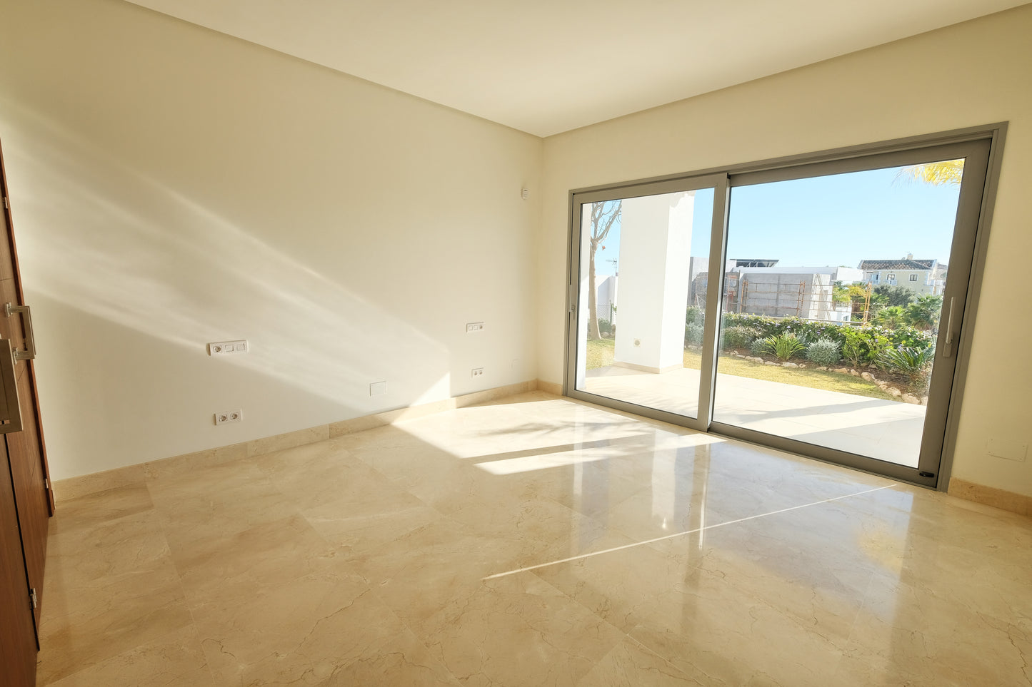 Exclusiva villa de obra nueva junto al campo de golf en Puerto del Capitán