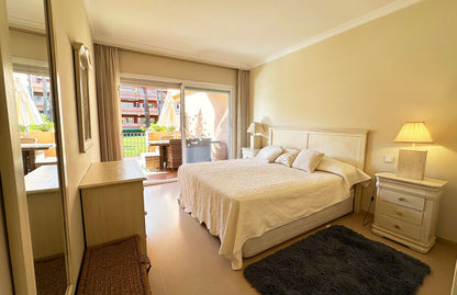 Apartamento en planta baja a pocos minutos de Puerto Banús