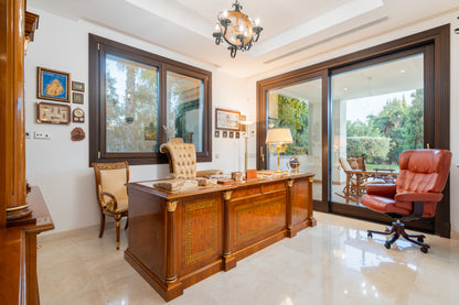 Villa en urbanización Casasola junto a Guadalmina Baja