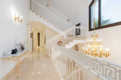 Villa en urbanización Casasola junto a Guadalmina Baja