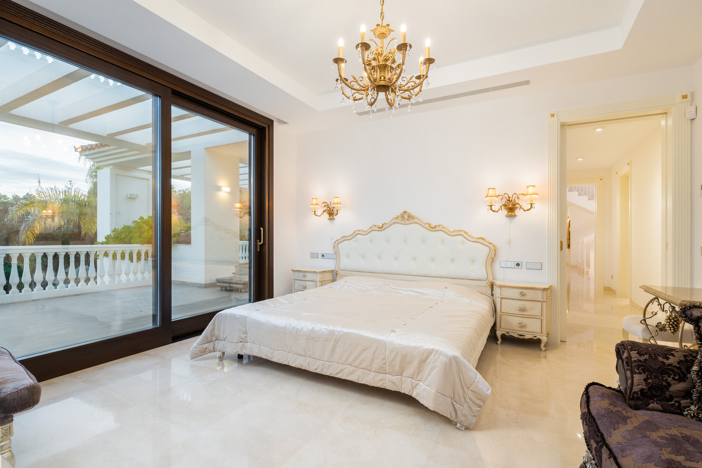 Villa en urbanización Casasola junto a Guadalmina Baja