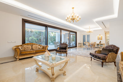 Villa en urbanización Casasola junto a Guadalmina Baja