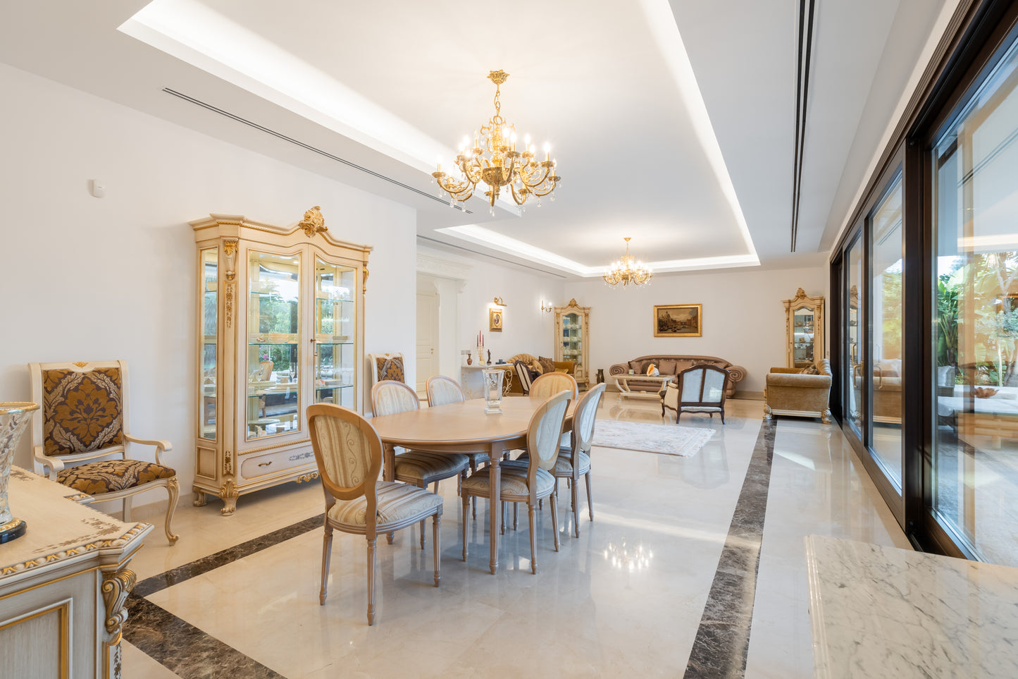 Villa en urbanización Casasola junto a Guadalmina Baja