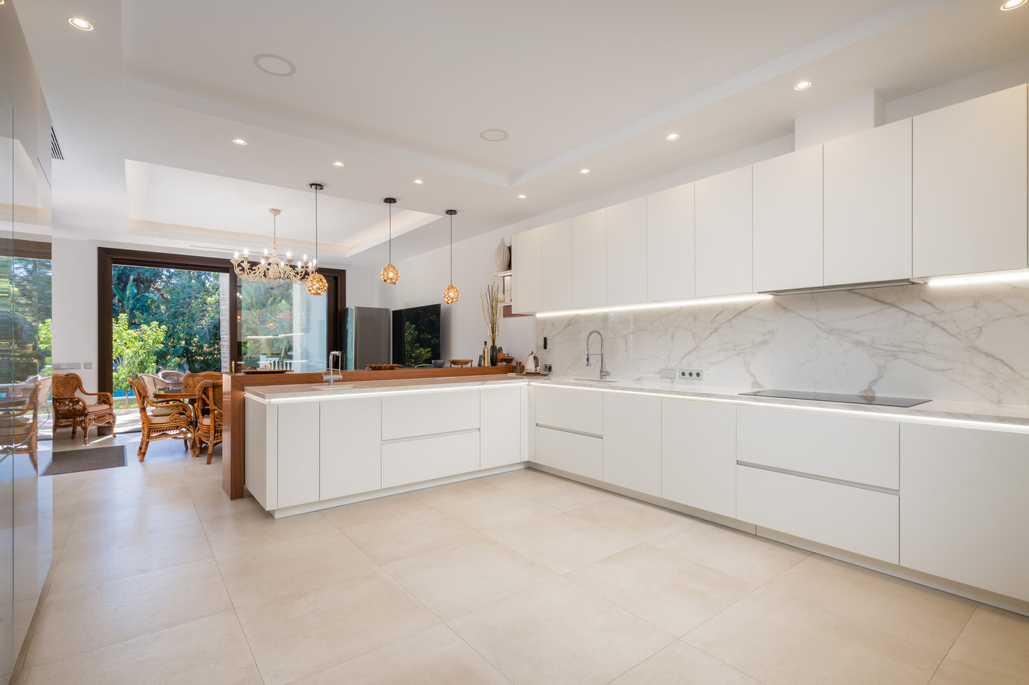 Villa en urbanización Casasola junto a Guadalmina Baja