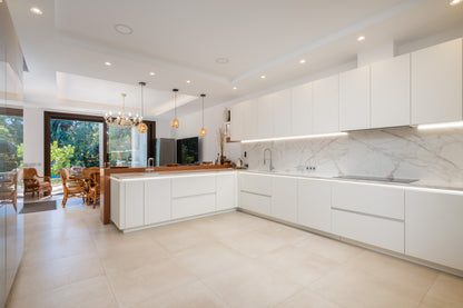 Villa en urbanización Casasola junto a Guadalmina Baja