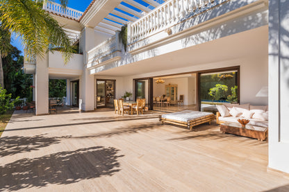 Villa en urbanización Casasola junto a Guadalmina Baja