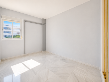 Apartamento con vistas al mar, 4 habitaciones y garaje
