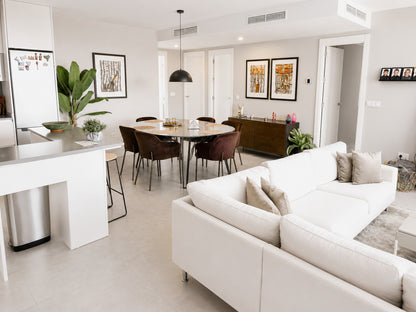 Exclusivo ático con piscina privada y vistas panorámicas al mar en La Cala de Mijas
