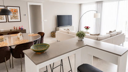 Exclusivo ático con piscina privada y vistas panorámicas al mar en La Cala de Mijas