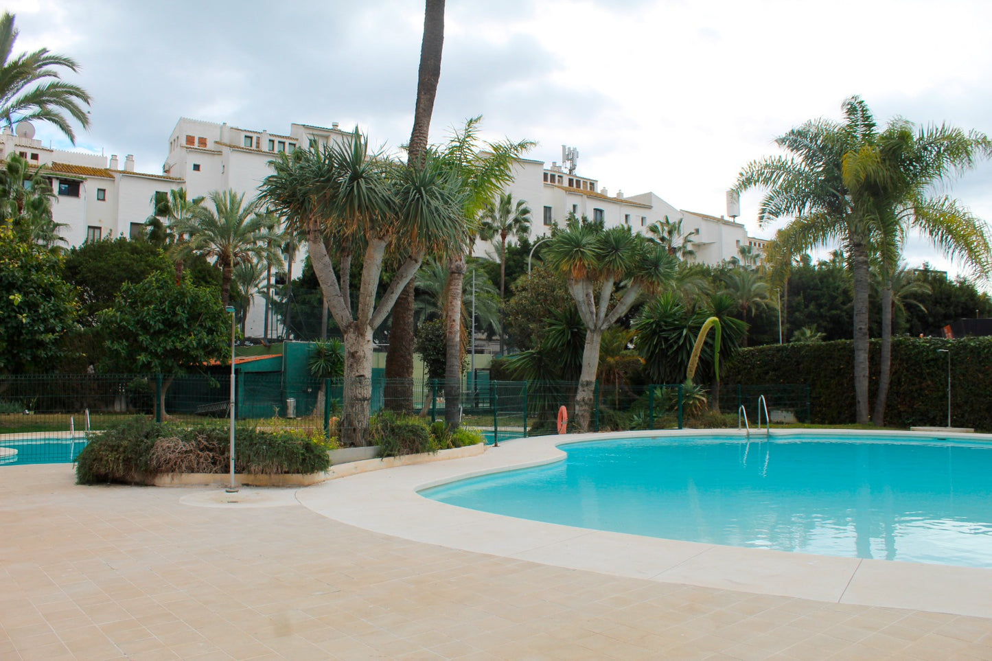 Elegante ático de 3 dormitorios en Jardines del Puerto, Puerto Banús.