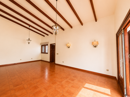 Villa Exclusiva en Río Real – Los Monteros, Marbella | STAND INMOBILIARIO