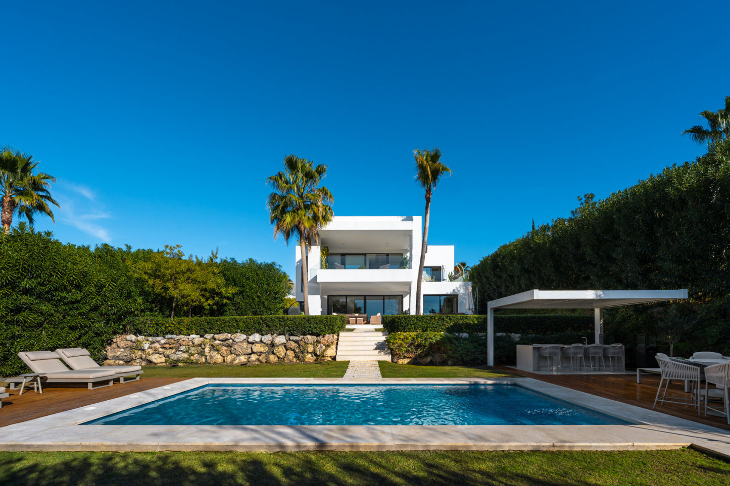 Villa contemporánea en Nueva Andalucía