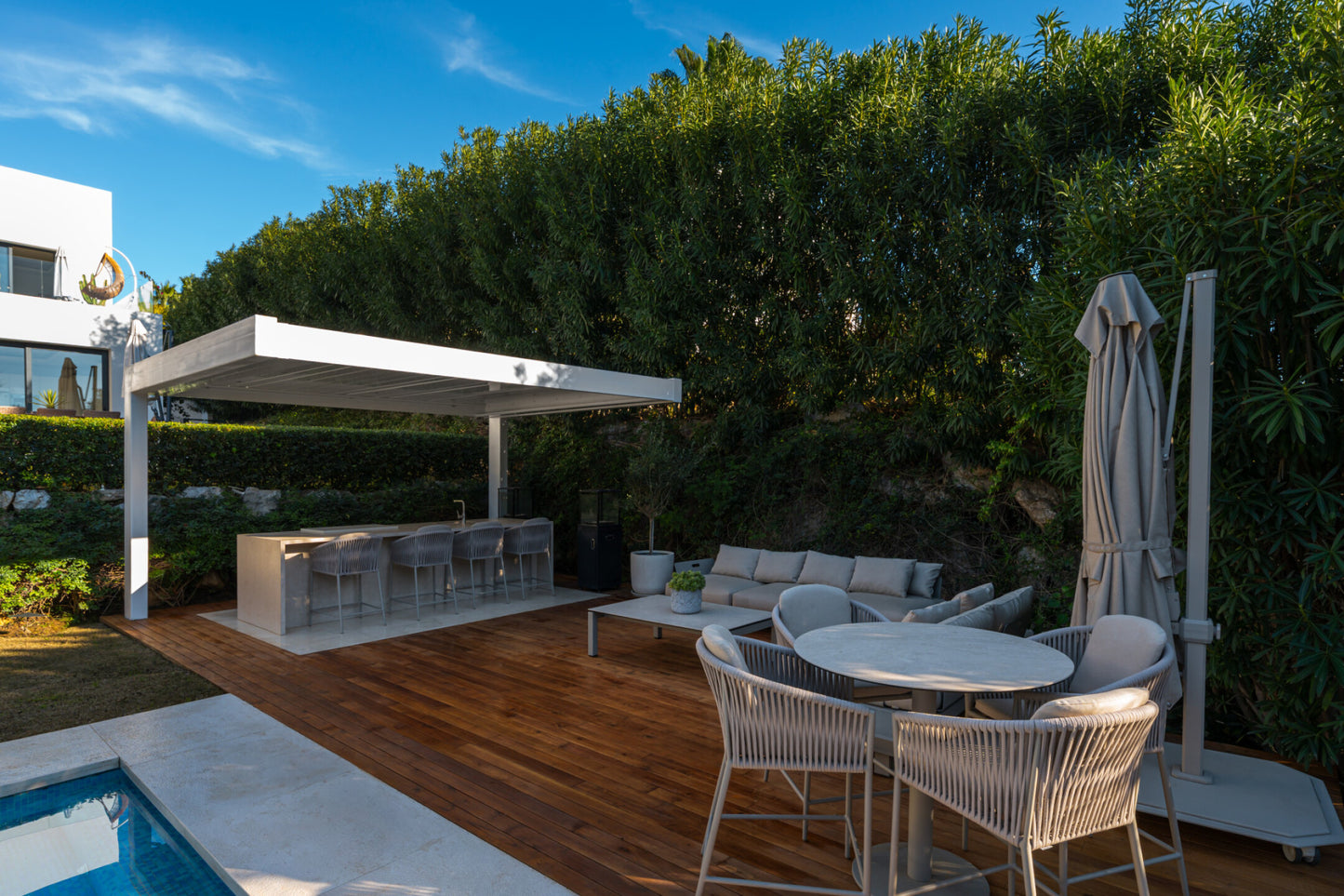 Villa contemporánea en Nueva Andalucía