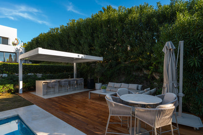 Villa contemporánea en Nueva Andalucía