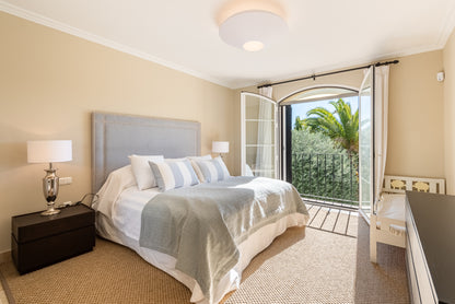 Villa de arquitectura clásica andaluza