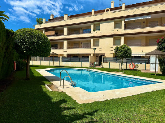 En Venta – Dúplex Amueblado en Elviria, Marbella (a 350 m de la playa)