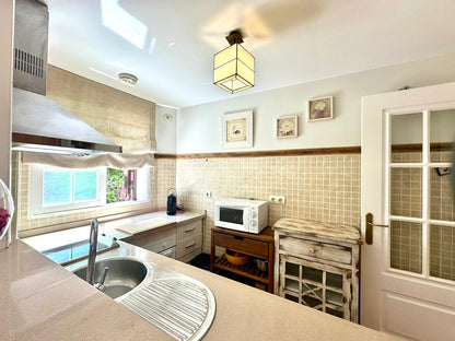 En Venta – Dúplex Amueblado en Elviria, Marbella (a 350 m de la playa)