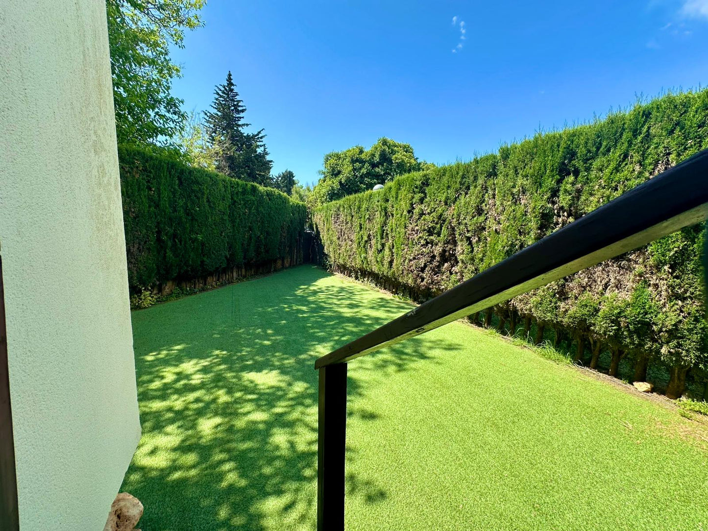 En Venta – Dúplex Amueblado en Elviria, Marbella (a 350 m de la playa)