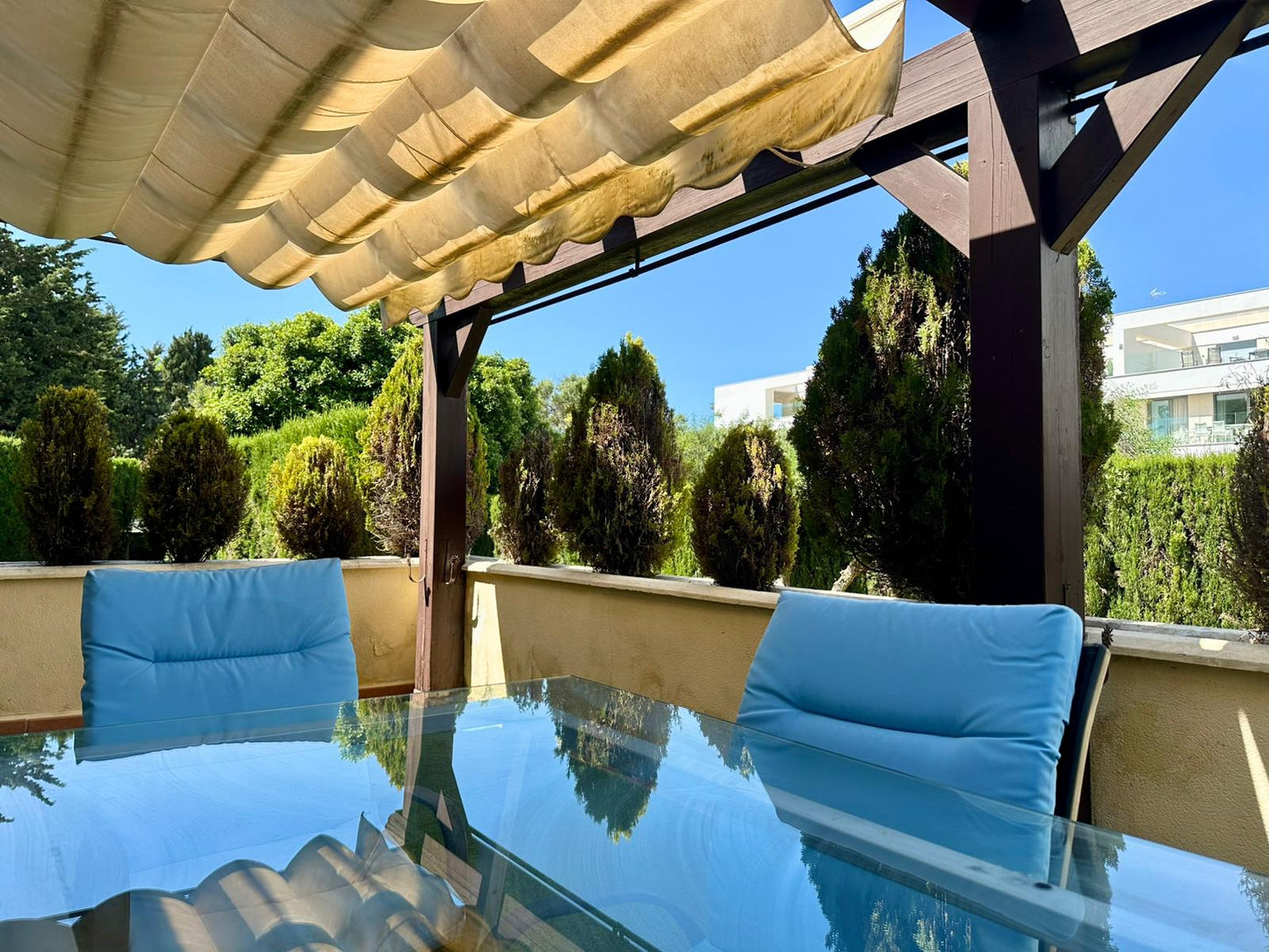 En Venta – Dúplex Amueblado en Elviria, Marbella (a 350 m de la playa)