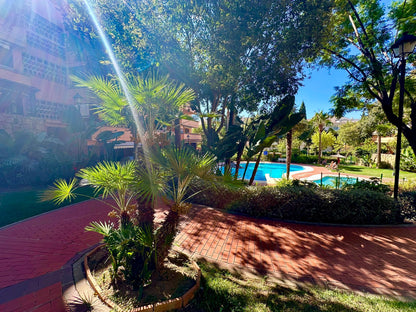 Piso en venta en Marbella, urbanización exclusiva cerca del centro