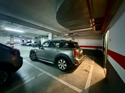 Piso en venta en Marbella, urbanización exclusiva cerca del centro