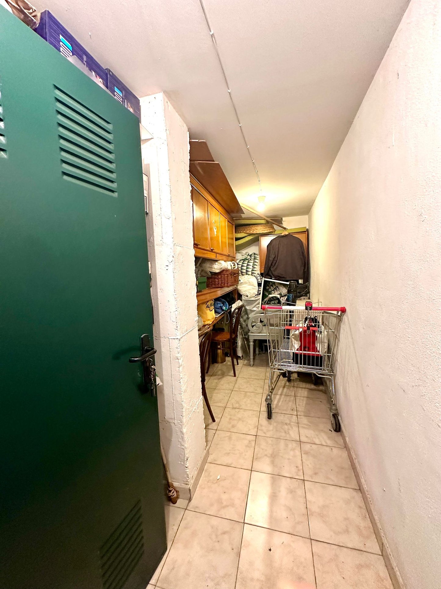 Piso en venta en Marbella, urbanización exclusiva cerca del centro