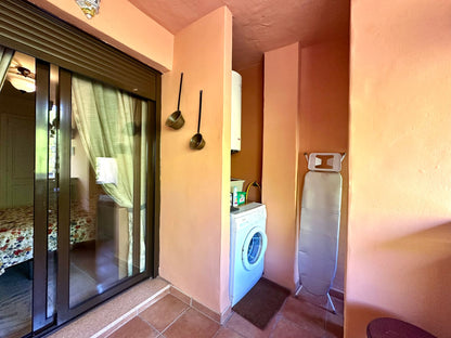 Piso en venta en Marbella, urbanización exclusiva cerca del centro