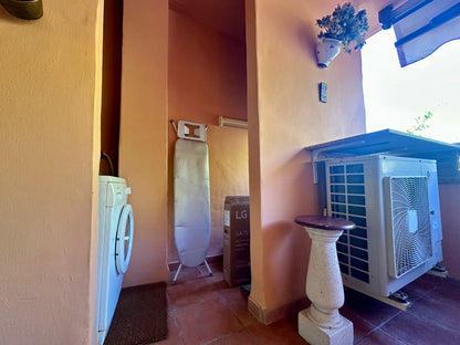 Piso en venta en Marbella, urbanización exclusiva cerca del centro