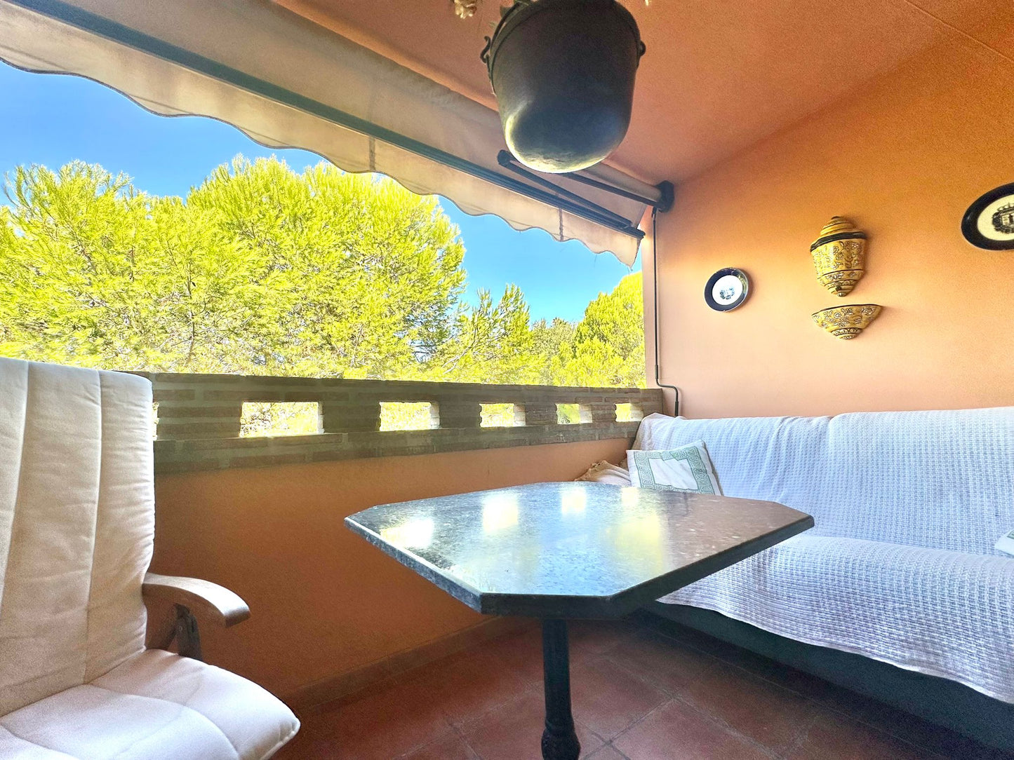 Piso en venta en Marbella, urbanización exclusiva cerca del centro