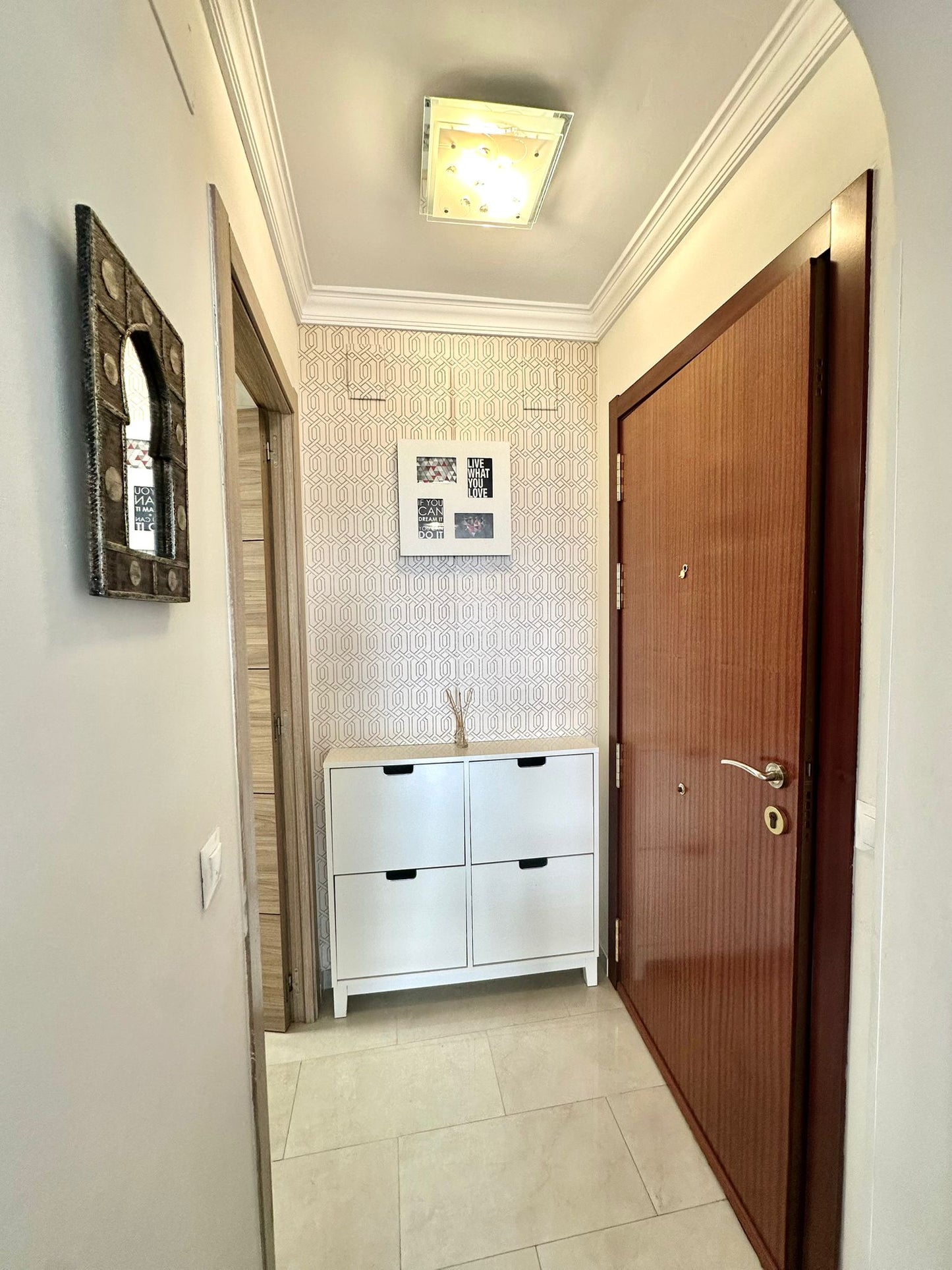 Apartamento Reformado en Marbella Centro | Terraza de 60 m² a Pocos Metros del Paseo Marítimo