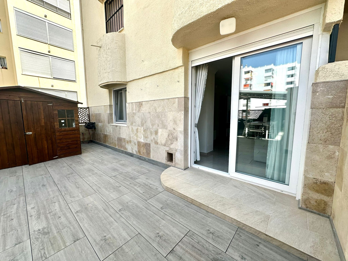 Apartamento Reformado en Marbella Centro | Terraza de 60 m² a Pocos Metros del Paseo Marítimo