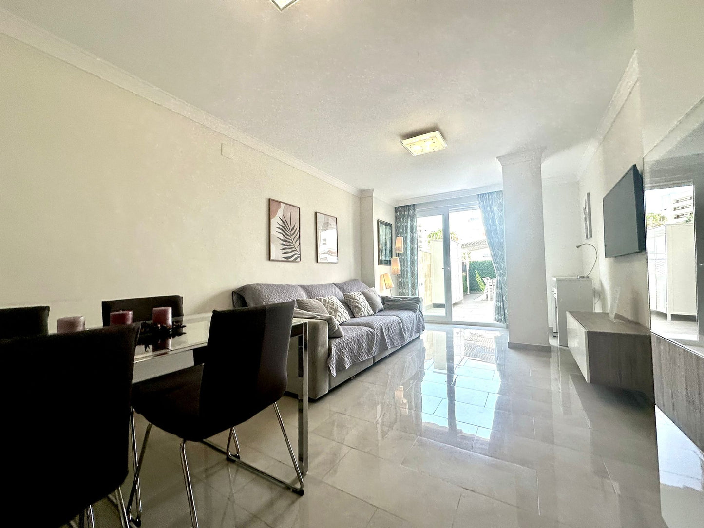 Apartamento Reformado en Marbella Centro | Terraza de 60 m² a Pocos Metros del Paseo Marítimo