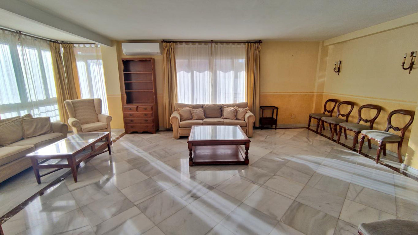 Excelente apartamento en pleno centro de Marbella