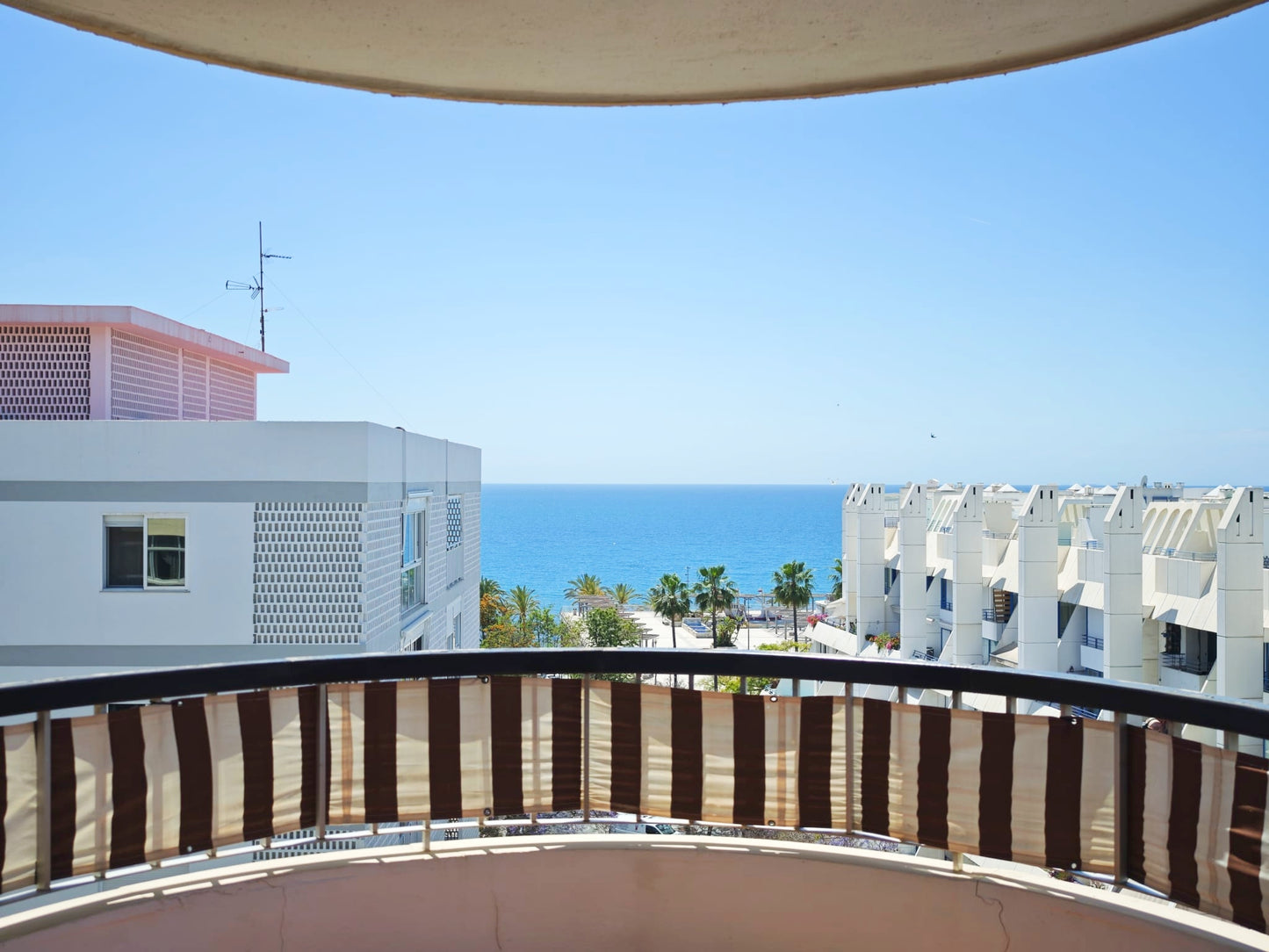 Ático exclusivo en alquiler de larga temporada en el centro de Marbella