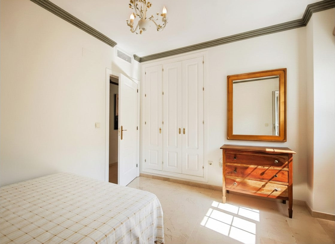 Apartamento dúplex en Elviria, Marbella