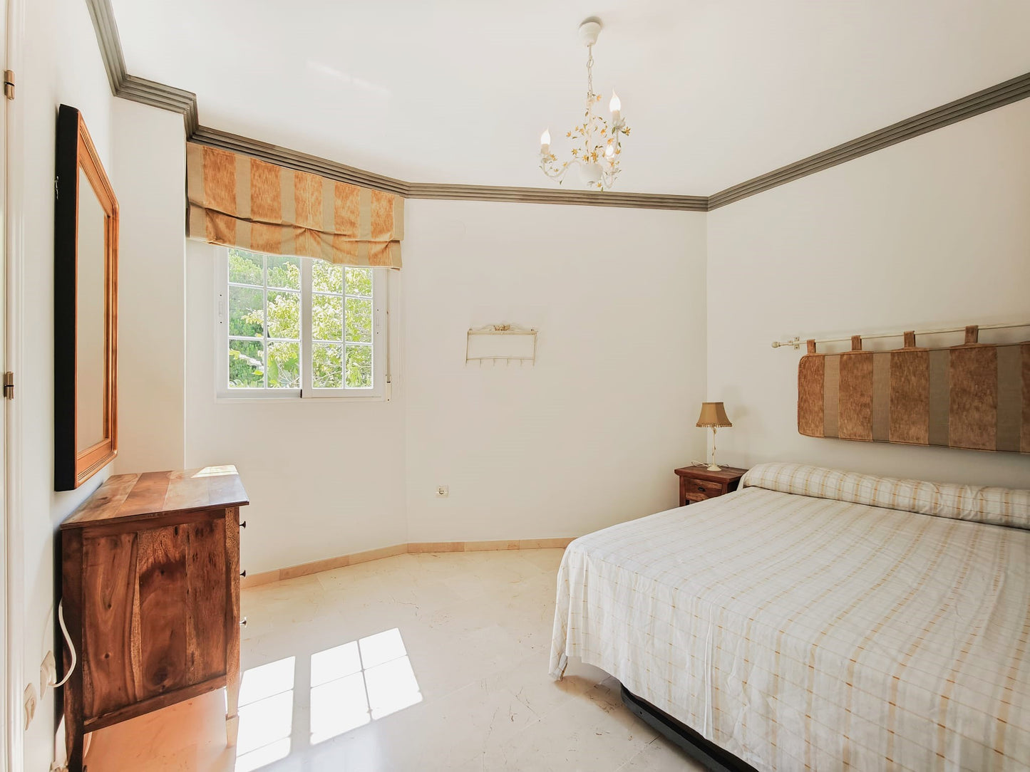Apartamento dúplex en Elviria, Marbella