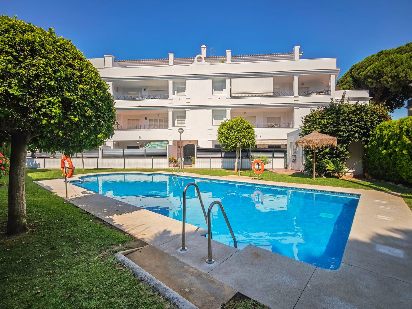 Apartamento dúplex en Elviria, Marbella