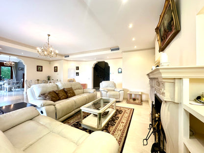 Villa de lujo en venta en La Quinta Golf con vistas al mar y privacidad total