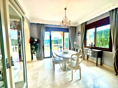 Villa de lujo en venta en La Quinta Golf con vistas al mar y privacidad total