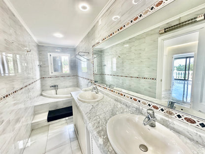 Villa en alquiler de larga temporada – Elviria, Marbella (Costa del Sol)