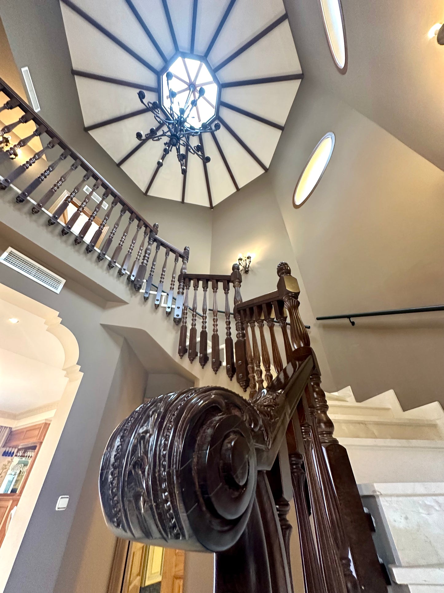 Villa de lujo en venta en La Quinta Golf con vistas al mar y privacidad total