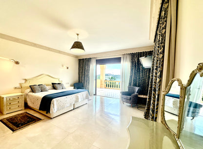 Villa de lujo en venta en La Quinta Golf con vistas al mar y privacidad total