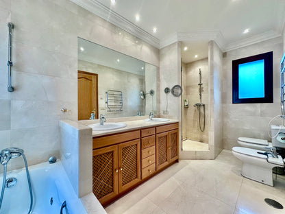 Villa de lujo en venta en La Quinta Golf con vistas al mar y privacidad total